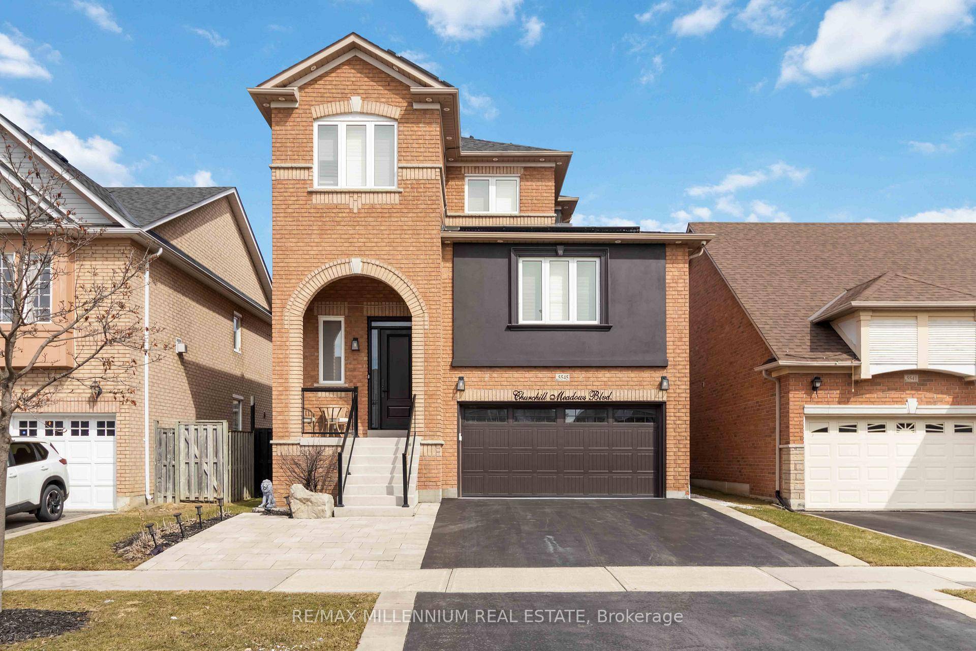 Stunning Renovated Home with Income Potential in the Heart of Mississauga !