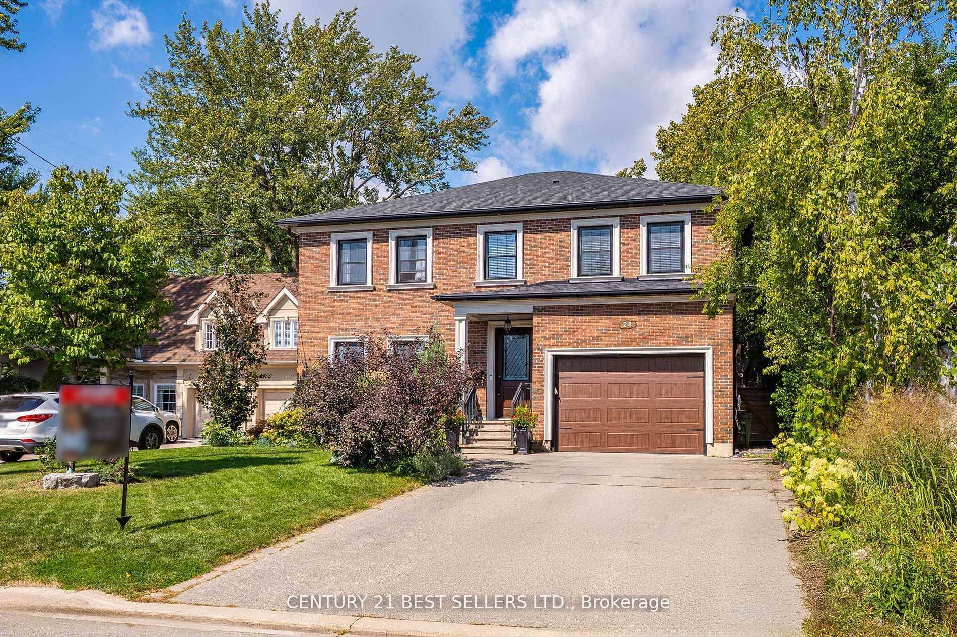 Rare Opportunity to Own a Luxurious Custom Home in the Heart of Etobicoke Prime Islington Village near Echo Valley Park !