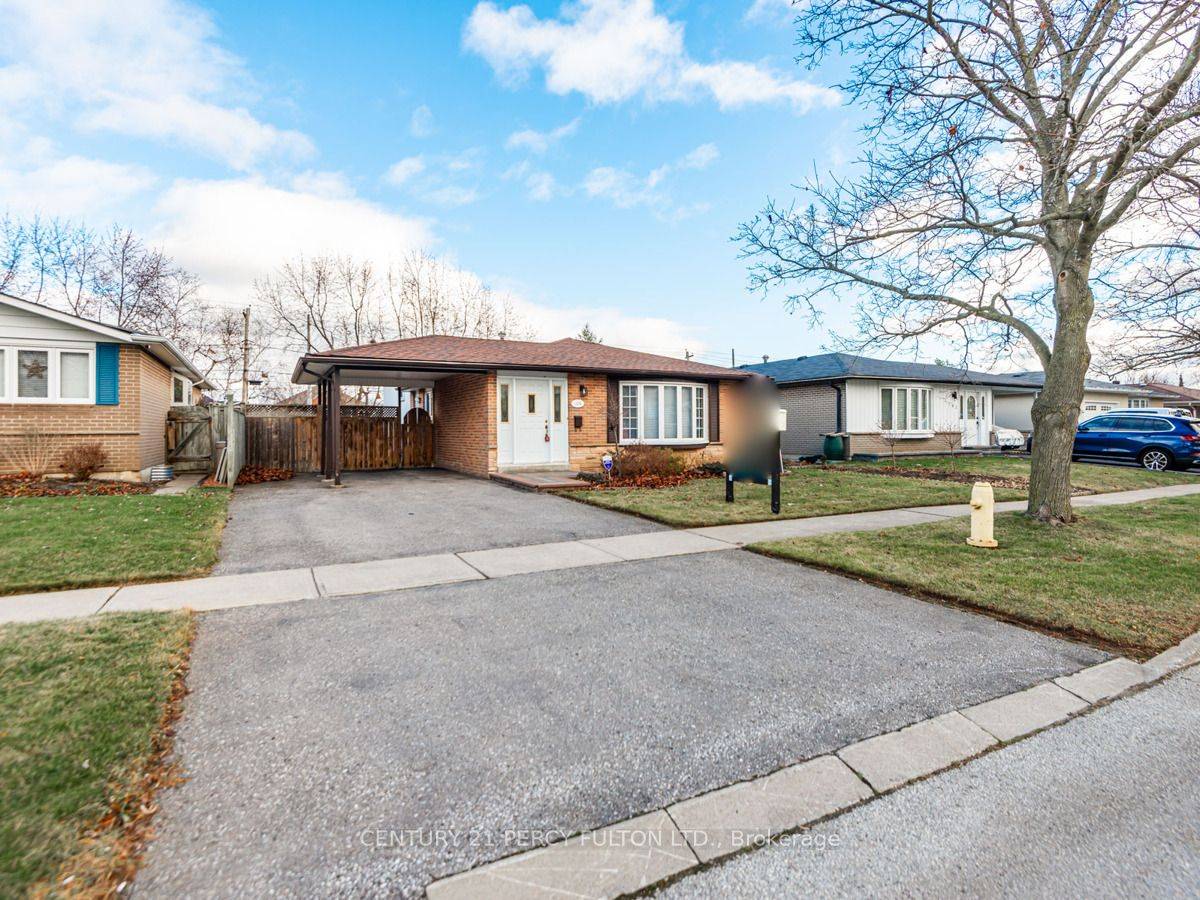 Well Maintained 3 Bedroom 3 Level Backsplit in South Ajax 50 Ft.