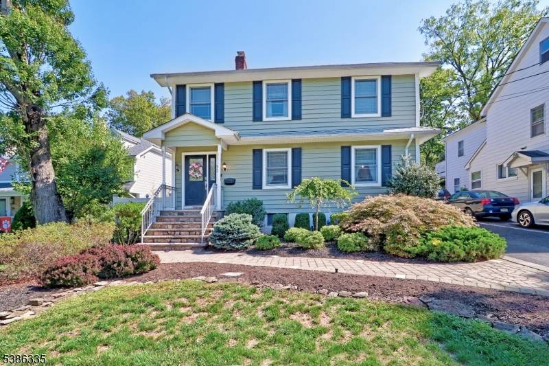 Step into a piece of Florham Park history that feels brand new !