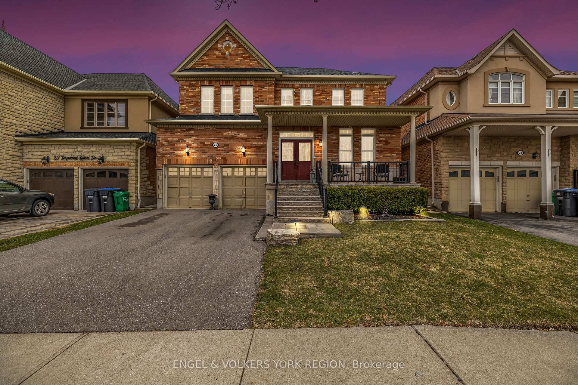 Welcome to this stunning 4 bedroom family home in the prestigious Riverstone Community.