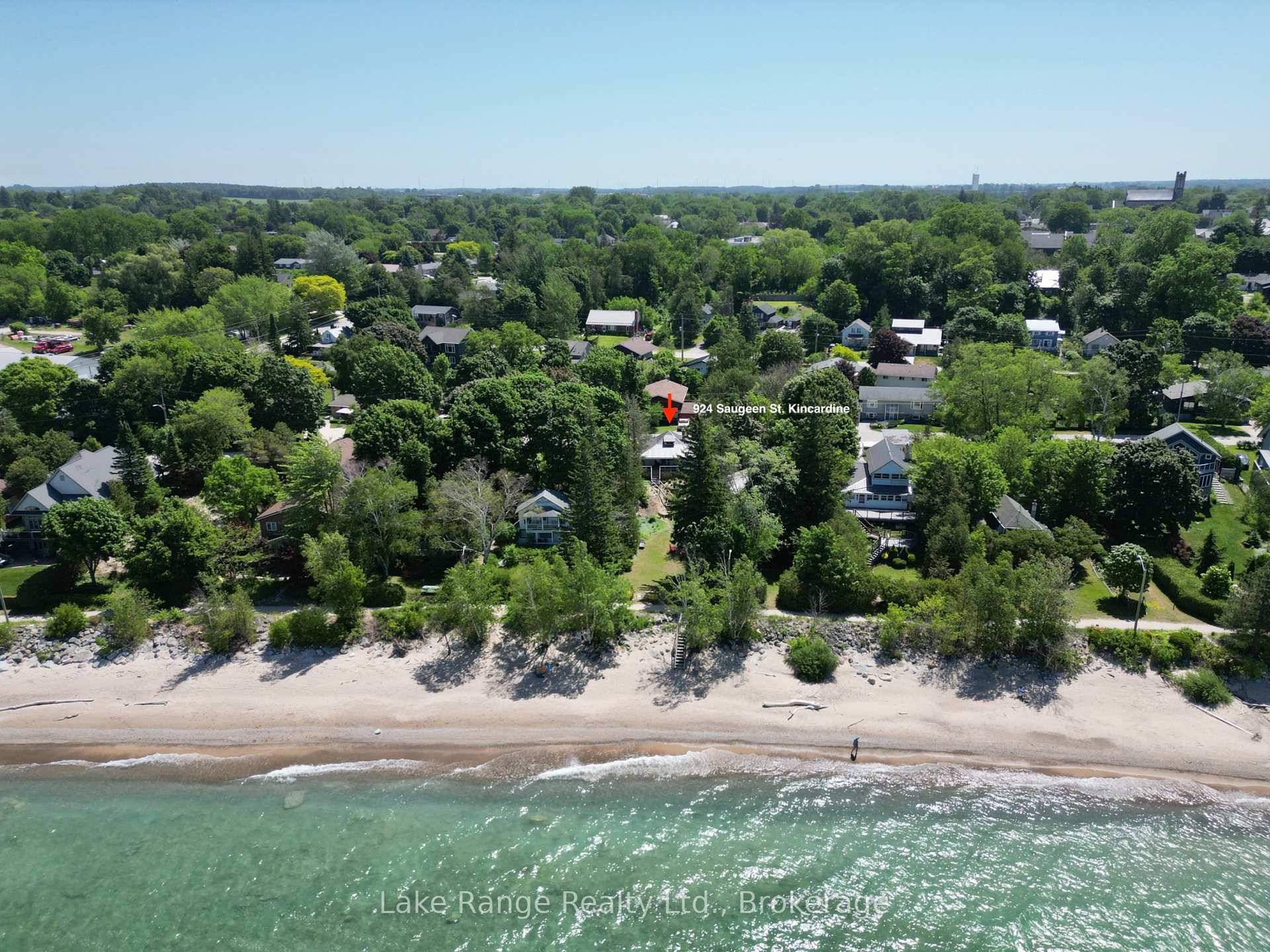 Discover the charm of Kincardine's Historic Lover's Lane with this stunning fully renovated Lakefront cottage, featuring 2 bedrooms amp ; 2 full bathrooms.