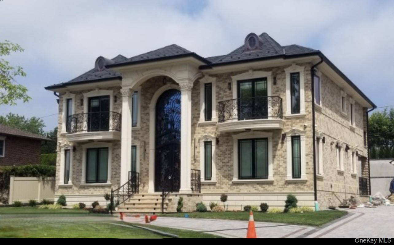 Brand new luxury house TO BE BUILD.