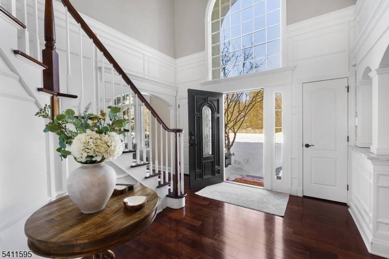 Situated on a private cul de sac, this stunning home delivers the perfect blend of timeless elegance luxury.