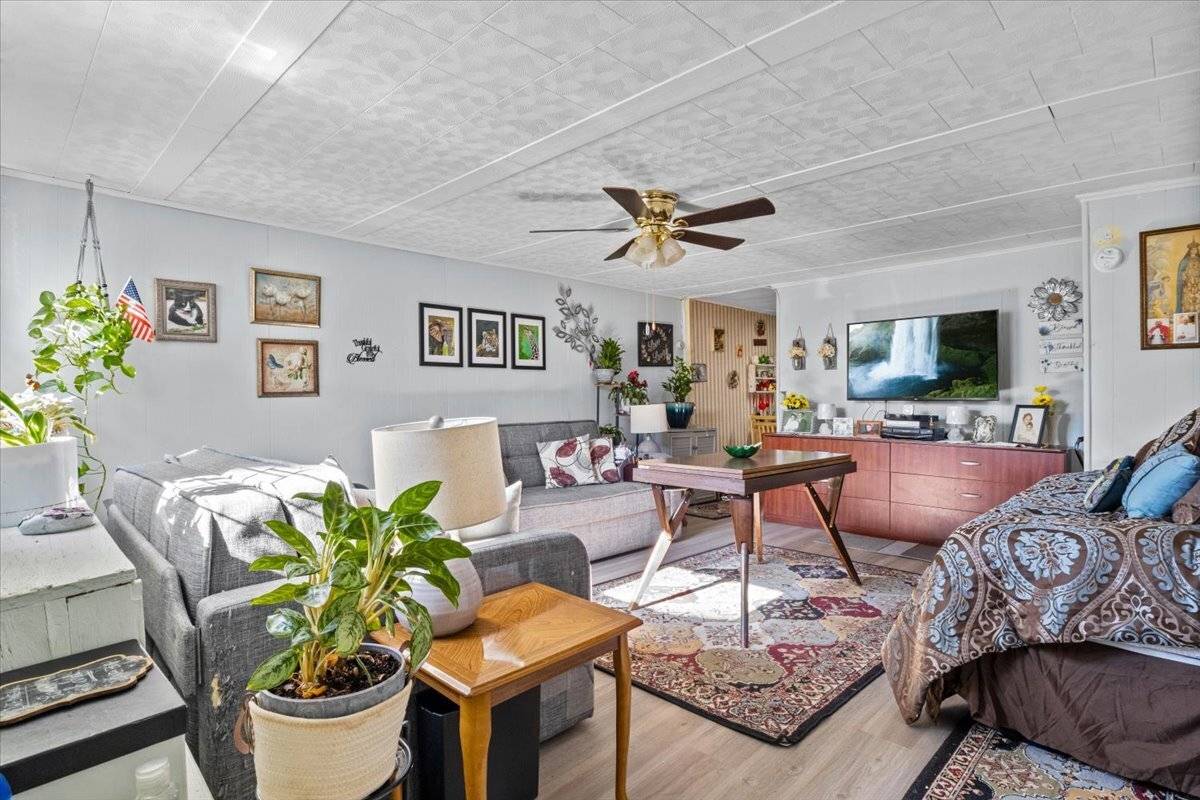 Welcome to 413 18th Street !