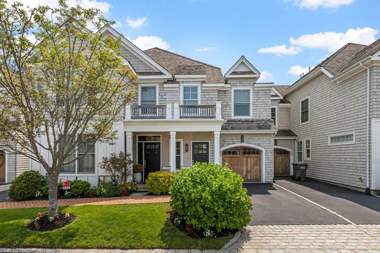 4 Bedroom Upper Condo