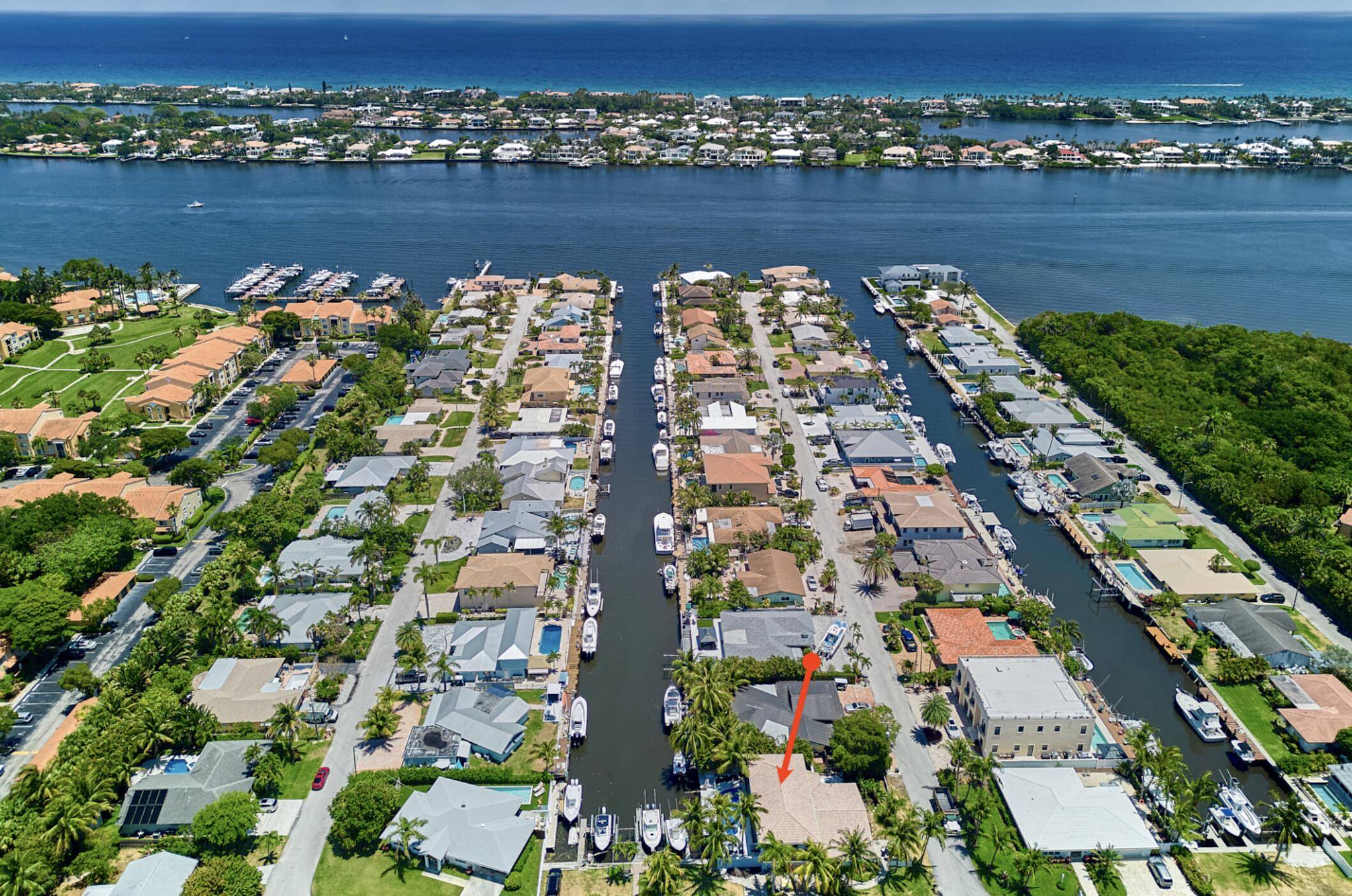 Experience the ultimate Florida getaway in this beautifully appointed five bedroom, five bath short term rental, ideally located just minutes from two of South Florida's most desirable destinations Delray Beach ...