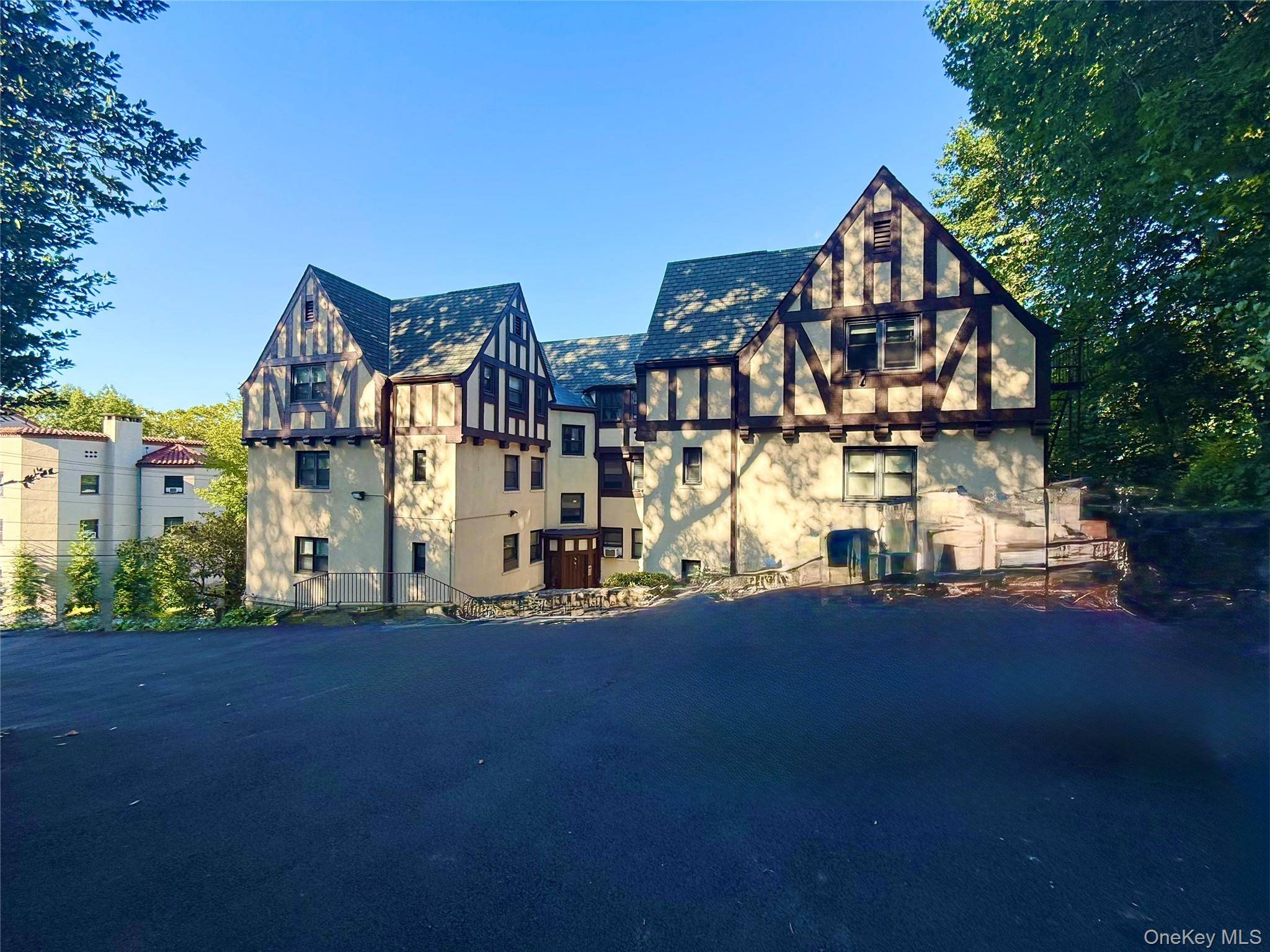 WELCOME TO BRONXVILLE ! TWO Bedroom Apartment in Charming Pre War RENTAL Building is within a few blocks of Bronxville Train Station, Quaint Village Shops amp ; Restaurants !