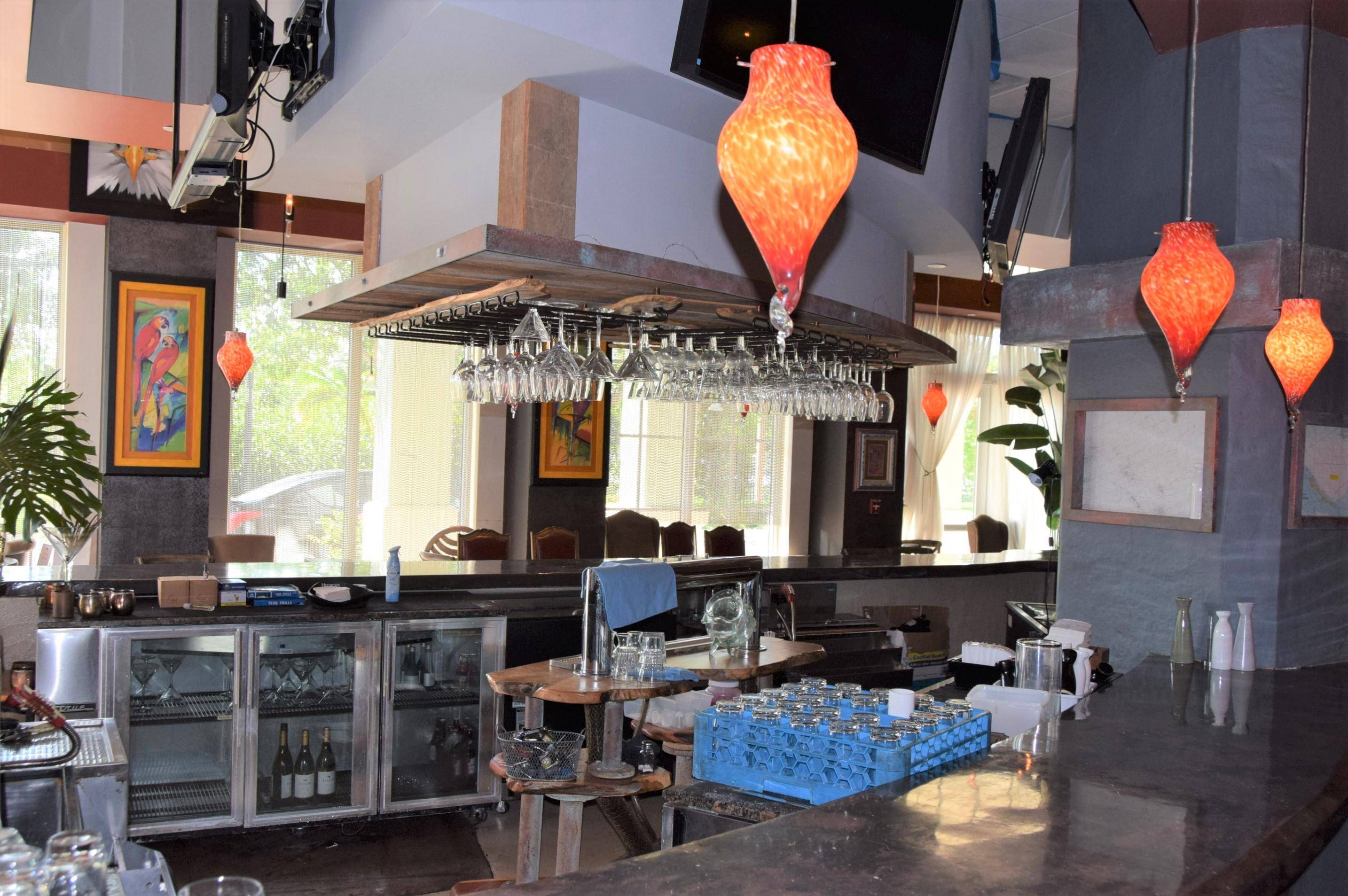 4, 000 SF Second Generation Restaurant Space.