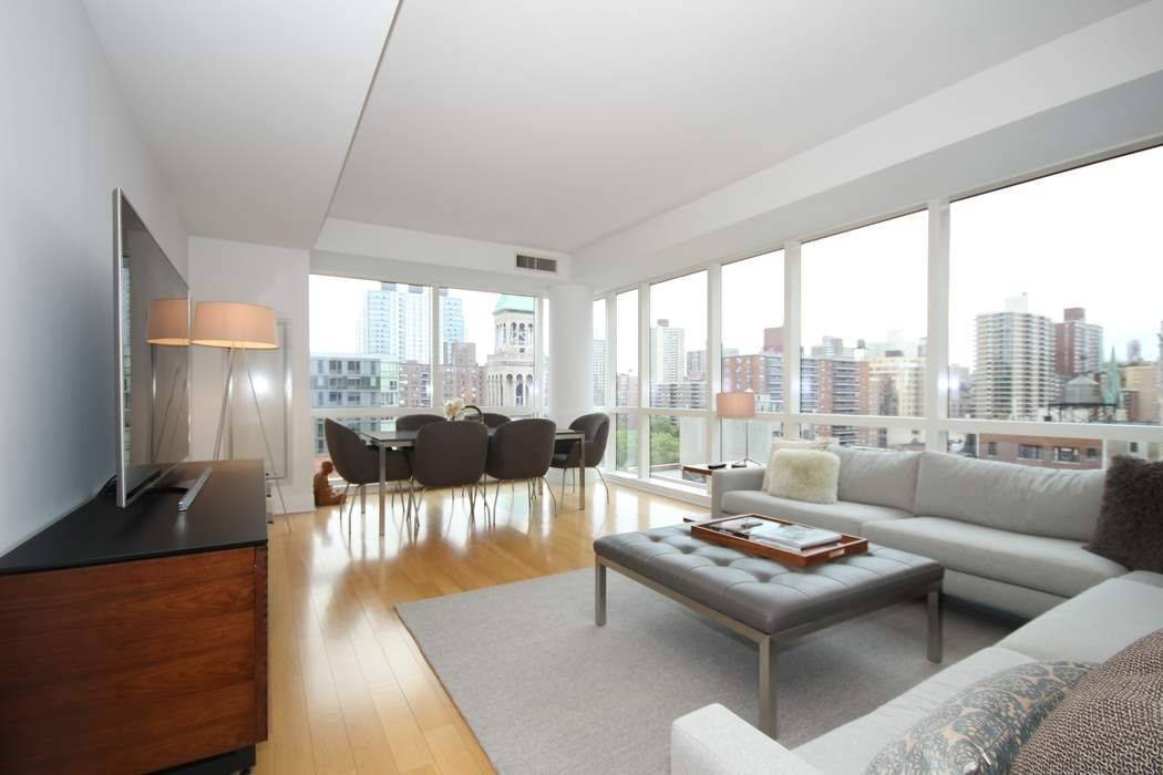 Live like you should in the luxurious Ariel East featuring 24 hour doormen and concierge, massive lounge space with a grand piano, billiards table and movie media screening room, spacious ...