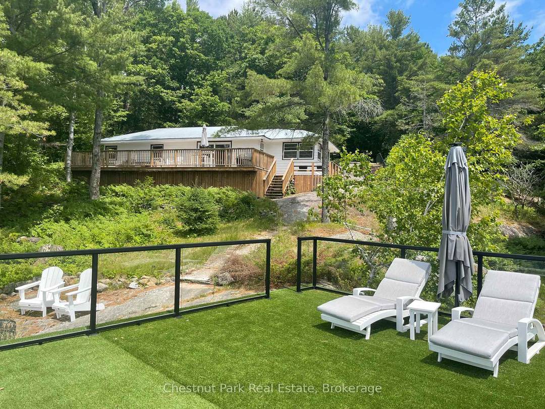 Discover your perfect Muskoka escape on the sought after shores of Lake Joseph.