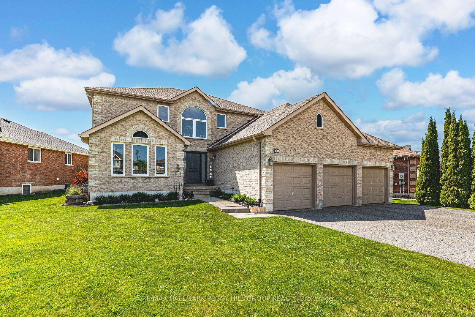 STATELY 2 STOREY WITH 2, 787 SQ FT ABOVE GRADE, A 3 CAR GARAGE, amp ; A PREMIUM PIE SHAPED LOT !