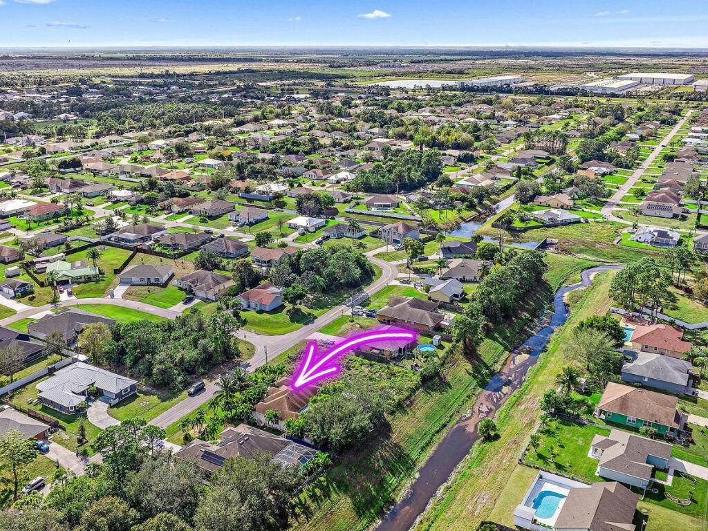 What a great home in a beautiful community in the west Port Saint Lucie area !
