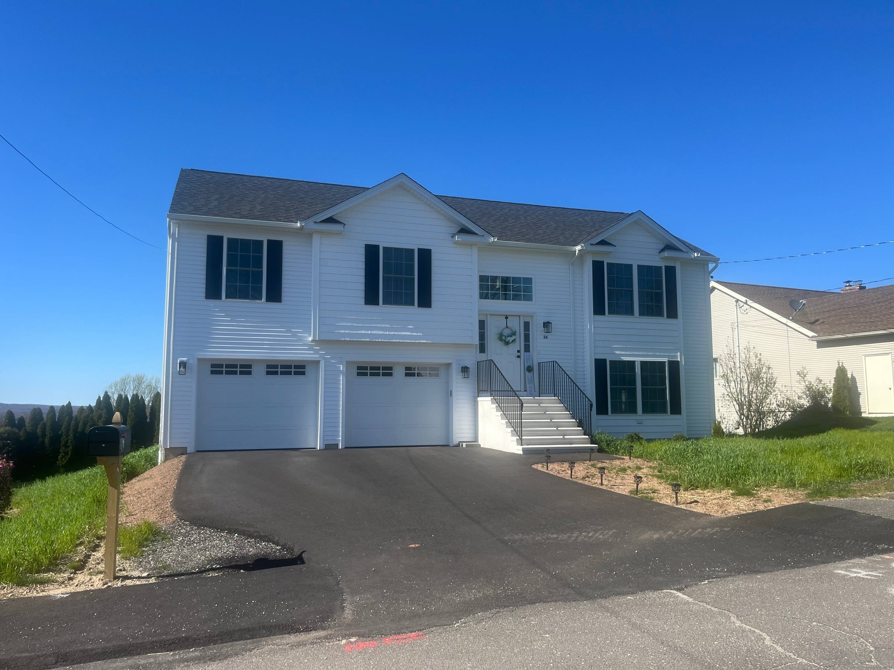 TO BE BUILT WATERBURY ADDRESS, BUT WITH THE AMBIANCE OF MIDDLEBURY !