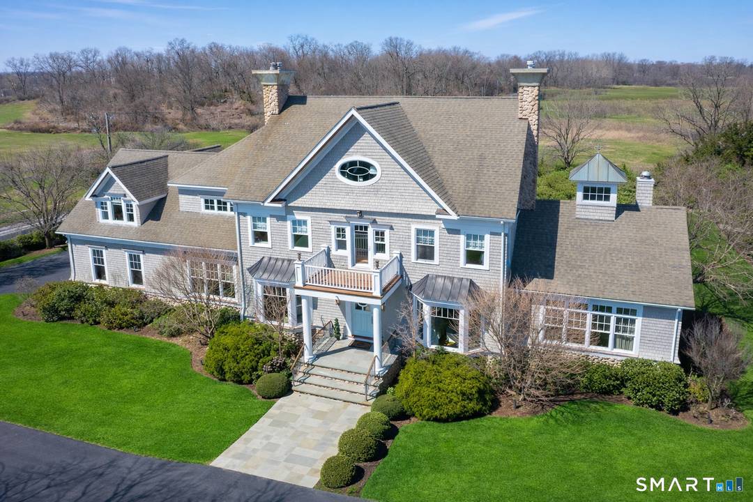 Welcome home to the Gold Coast of Norwalk.