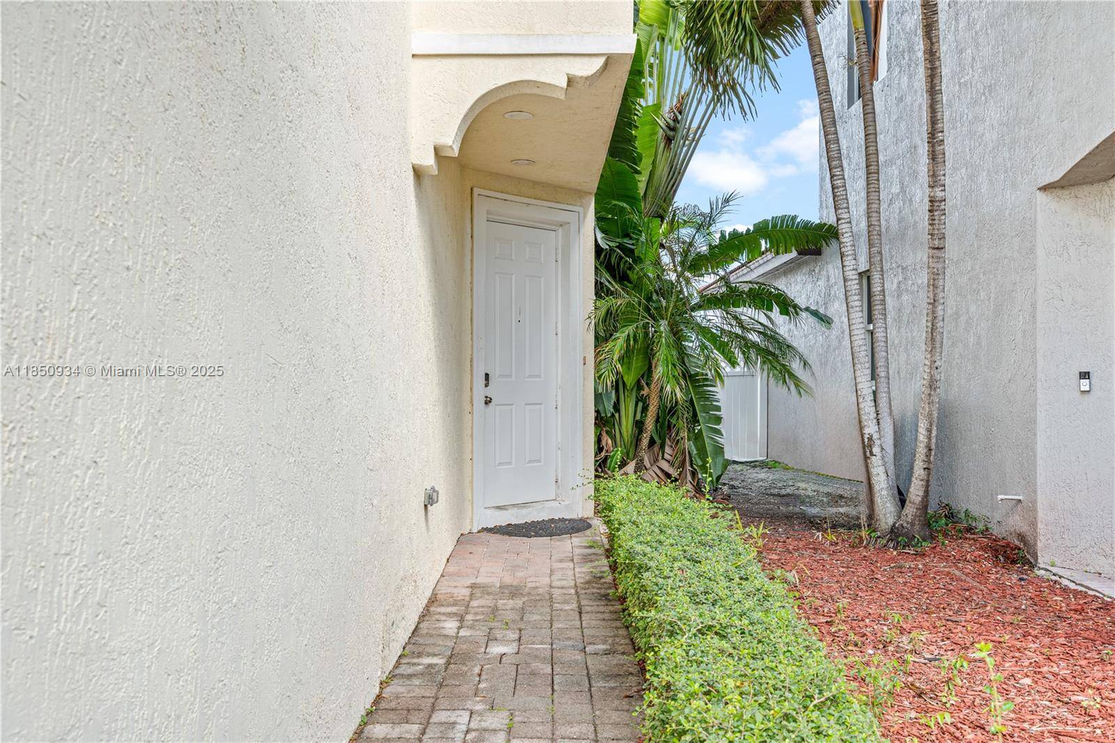 MOTIVATED SELLERS SINGLE FAMILY THREE BEDROOMS TWO AND HALF BATHS WITH LAKE VIEWS SELLER MAY CONTRIBUTE TWO CAR GARAGE LOW HOA Virtual Tour https www.