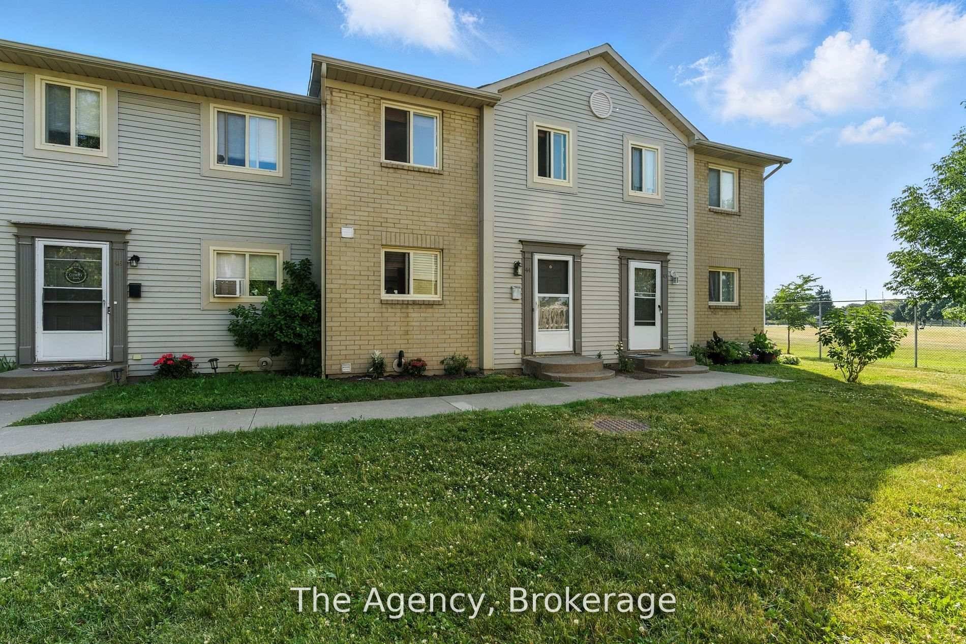 Welcome to 65 Dorchester Blvd, Unit 44, a 3 bedroom, 1.