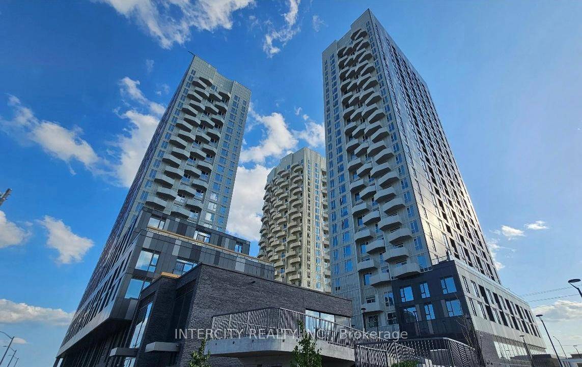Brand New Corner Suite in Vaughan Never Lived In !