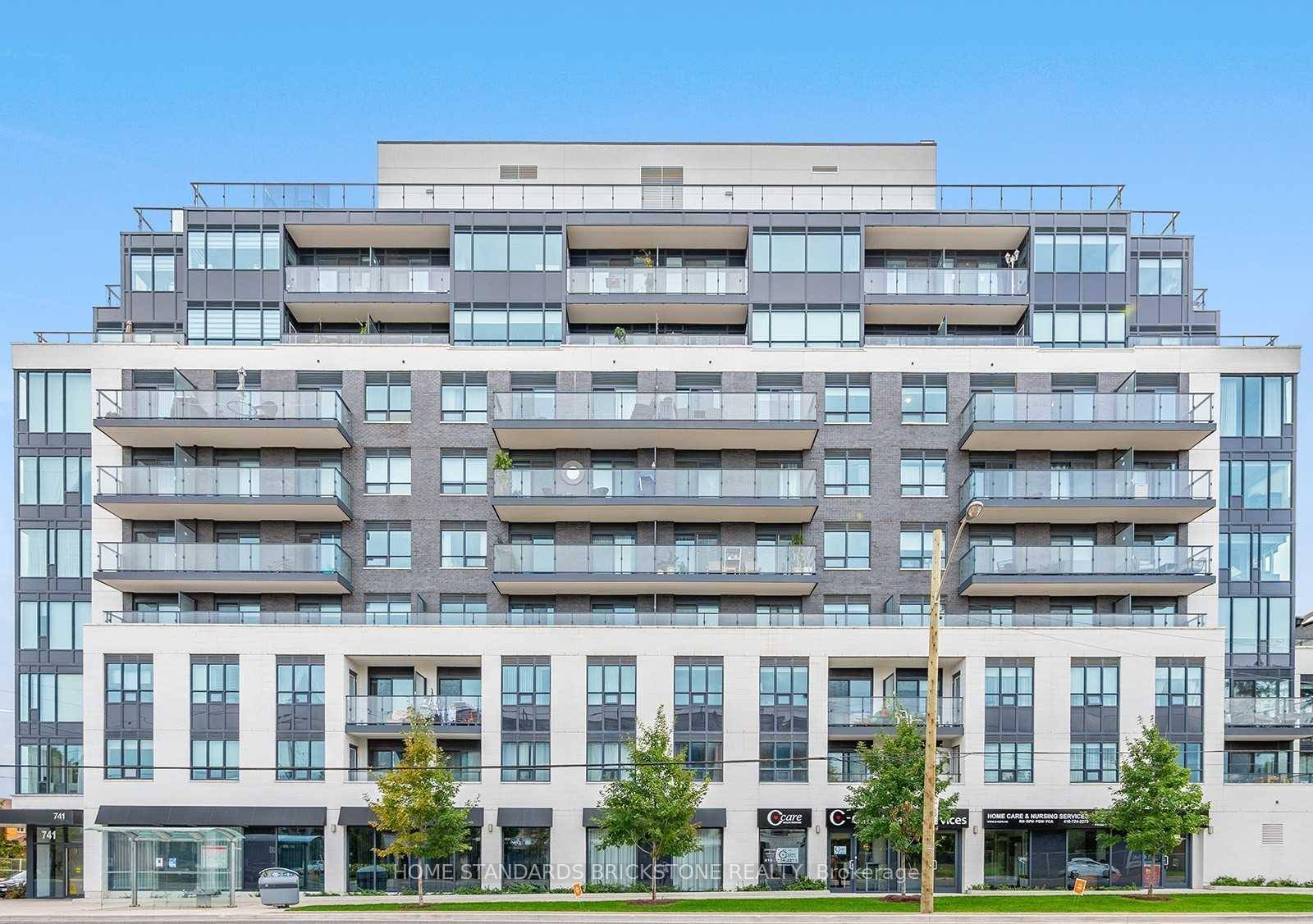 Welcome to this absolutely stunning 2 bedroom, 2 bathroom condo at Diva Condo, located at 741 Sheppard Ave W.