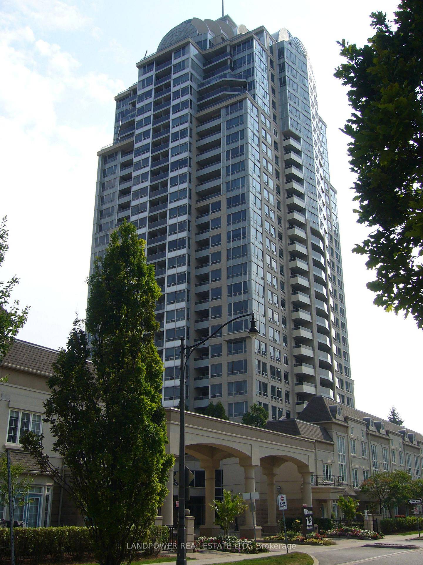 Luxury Daniels Built New York Towers !