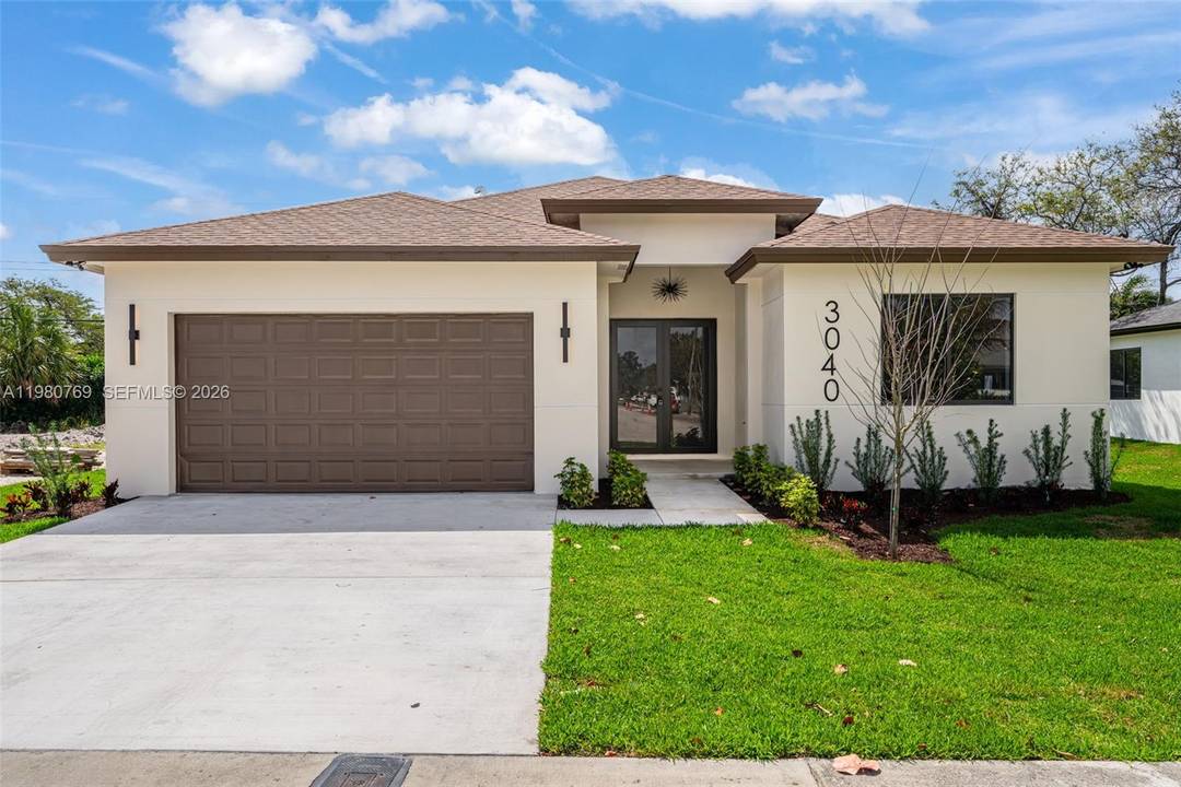 Stunning new construction centrally located in Fort Lauderdale.