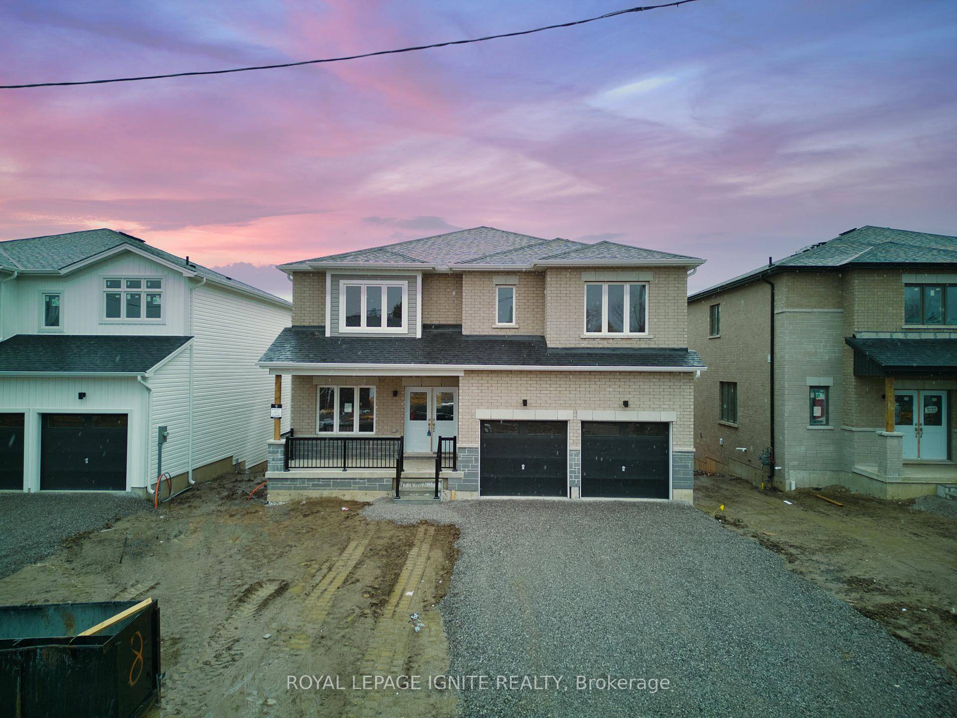 Spacious 4 1 Bedroom Home on Premium Lot 10 Minutes from the BeachDont miss this rare opportunity to own a beautifully upgraded 4 bedroom den, 3.