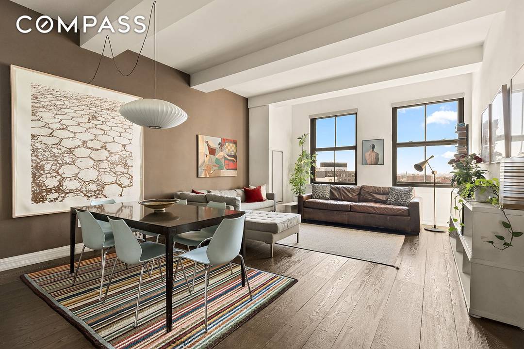 Welcome to Residence 11J at One Hanson Place, an iconic architectural treasure in the heart of Fort Greene, Brooklyn.