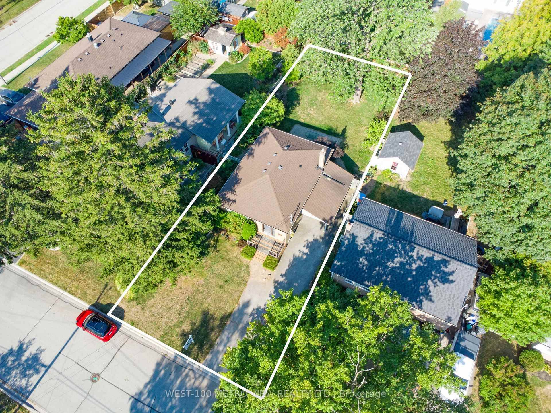 This charming detached bungalow sits proudly on a spacious 50 x 132 foot lot, surrounded by mature trees and walkable, tree lined streets in one of Milton's most established neighbourhoods.