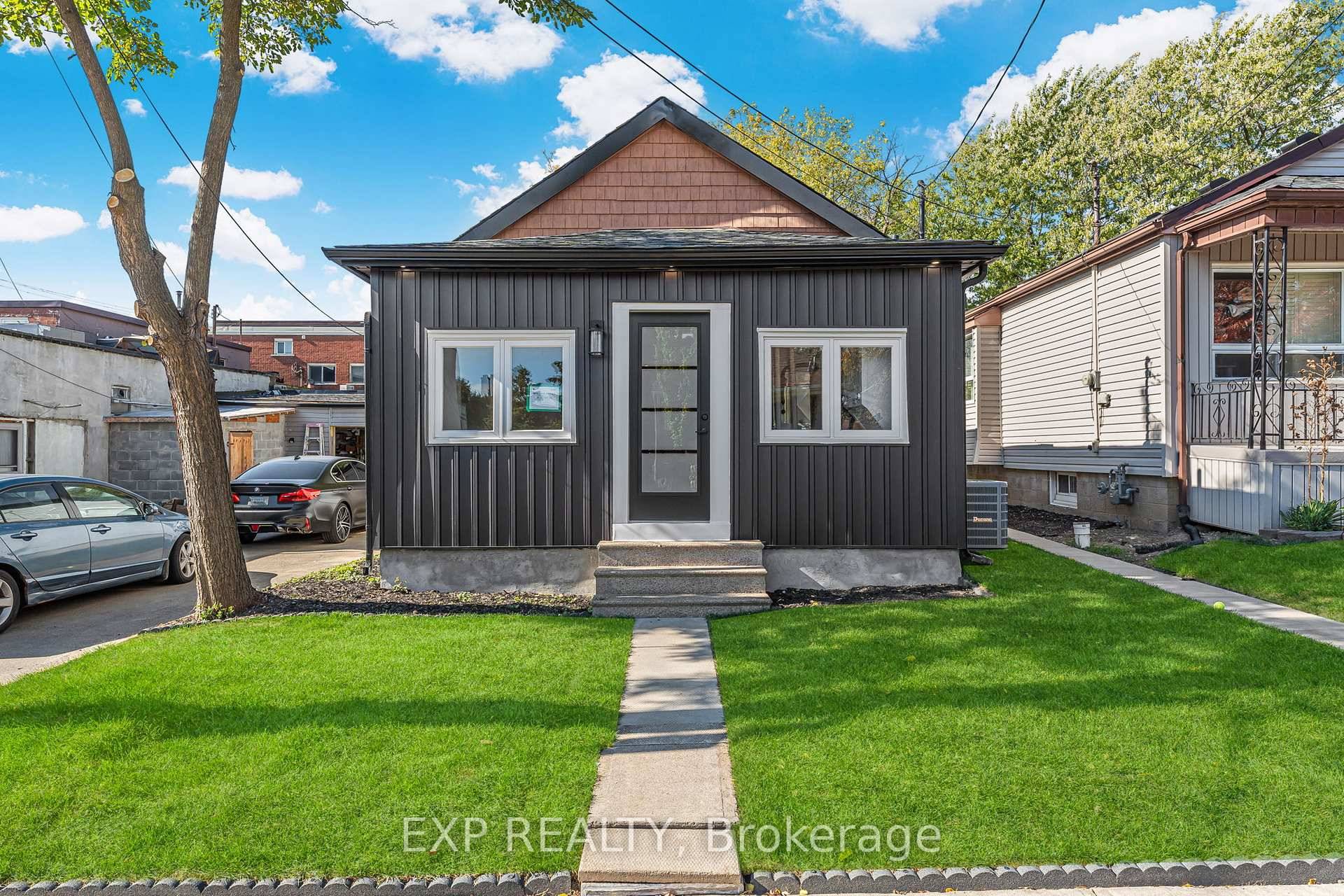 Welcome to 56 East 34th Street in Hamilton, a fully permitted, top to bottom renovation offering true turn key living in one of the Mountain's most desirable neighbourhoods.