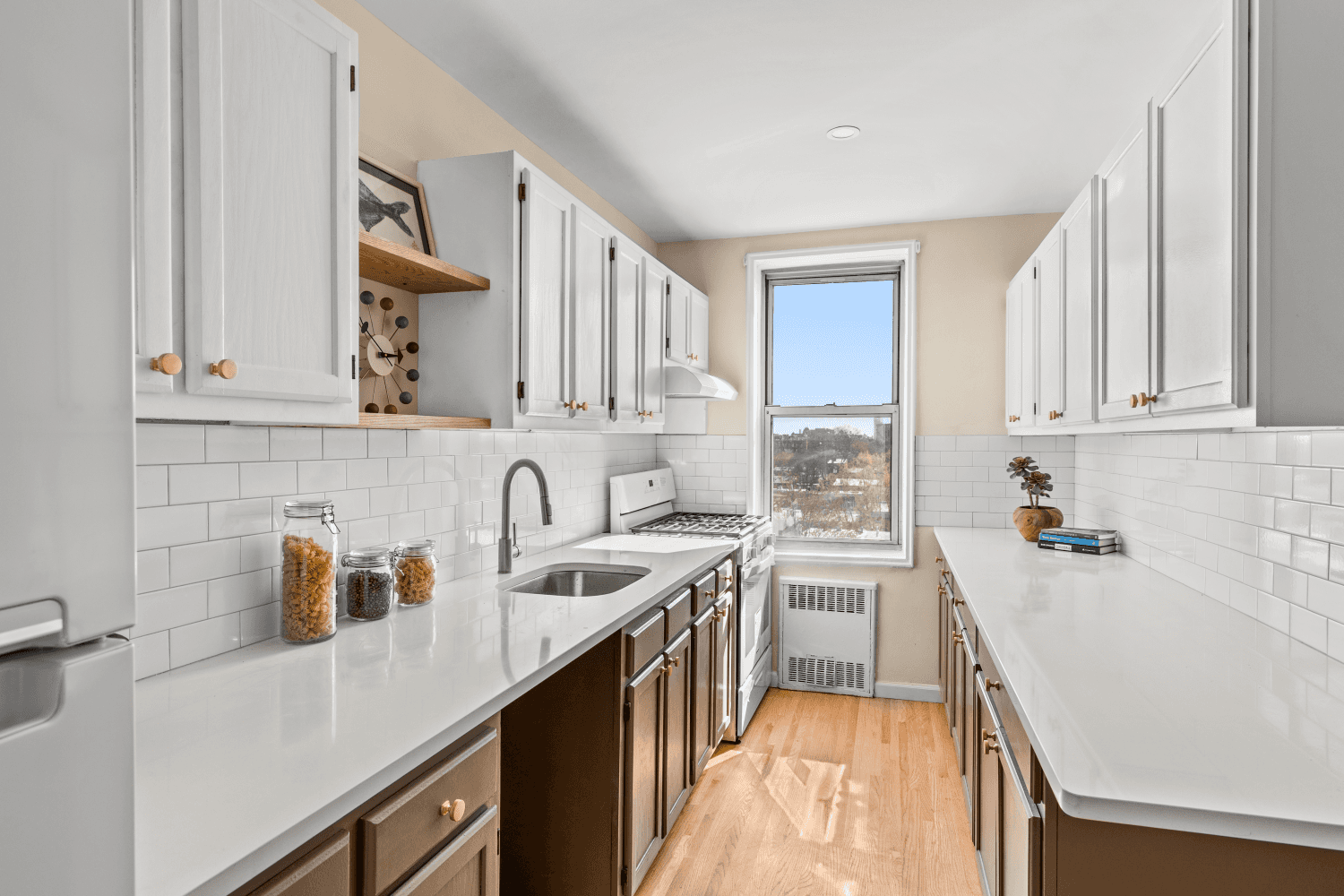 Turnkey, Spacious, Sunlit amp ; Stunning in Windsor Terrace Welcome to this beautifully updated and generously proportioned one bedroom home, nestled in one of Brooklyn's most charming neighborhoods.