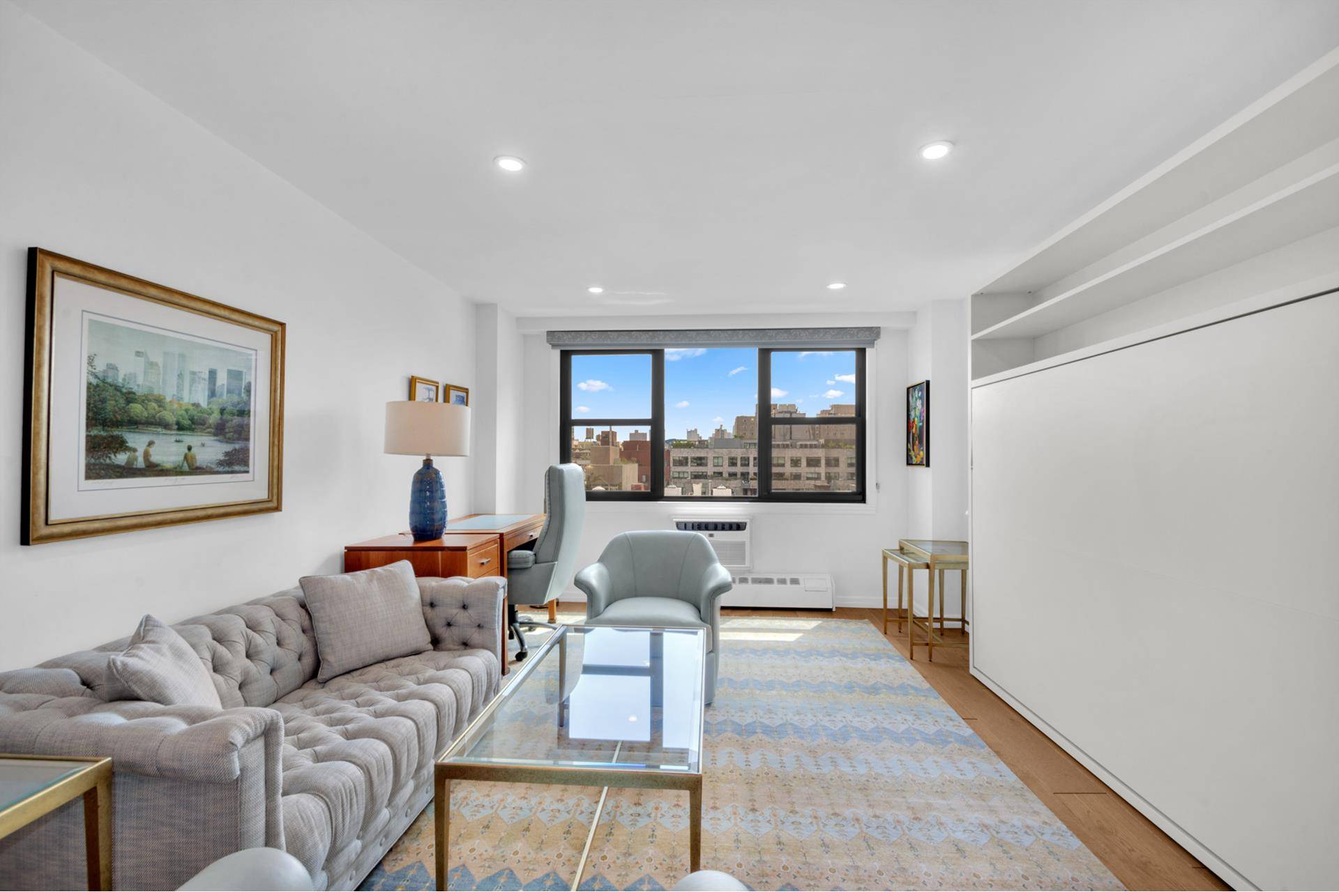 Beautifully Renovated Studio in Gramercy Park.