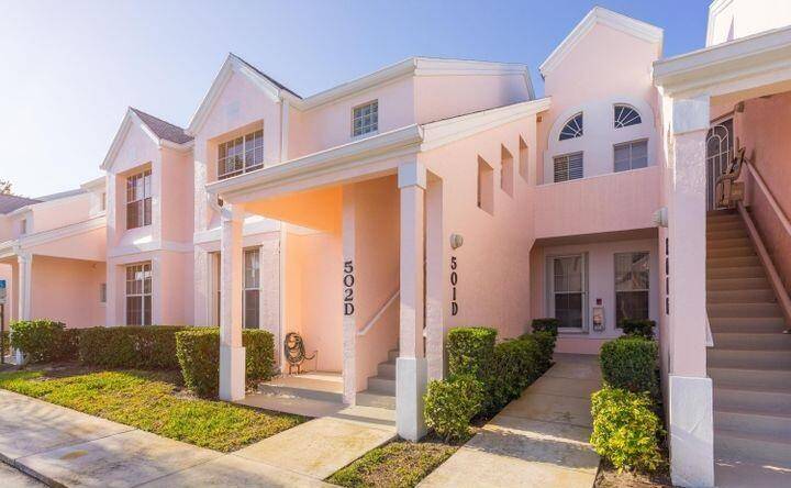 Seasonal rental in Muirfield, turnkey furnished.
