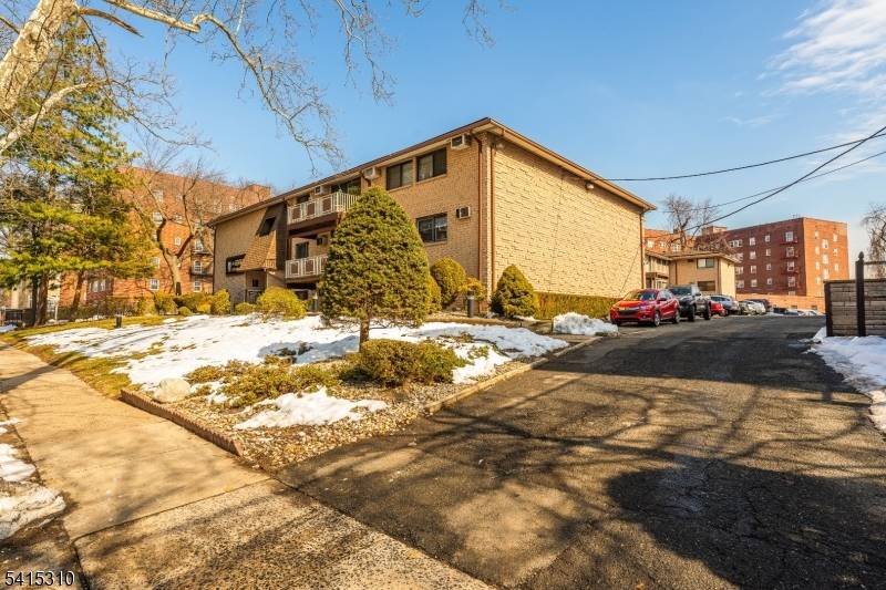 This 2 bed, 2 bath with an additional room boasts a spacious layout, hardwood floors, and a private balcony for outdoor lounging.