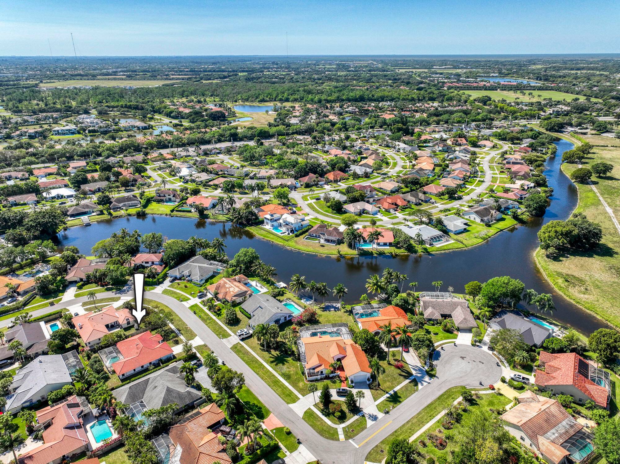 Just lay your eyes on this bucolic home in the Amesbury Circle community in Greenview Shores of Wellington.