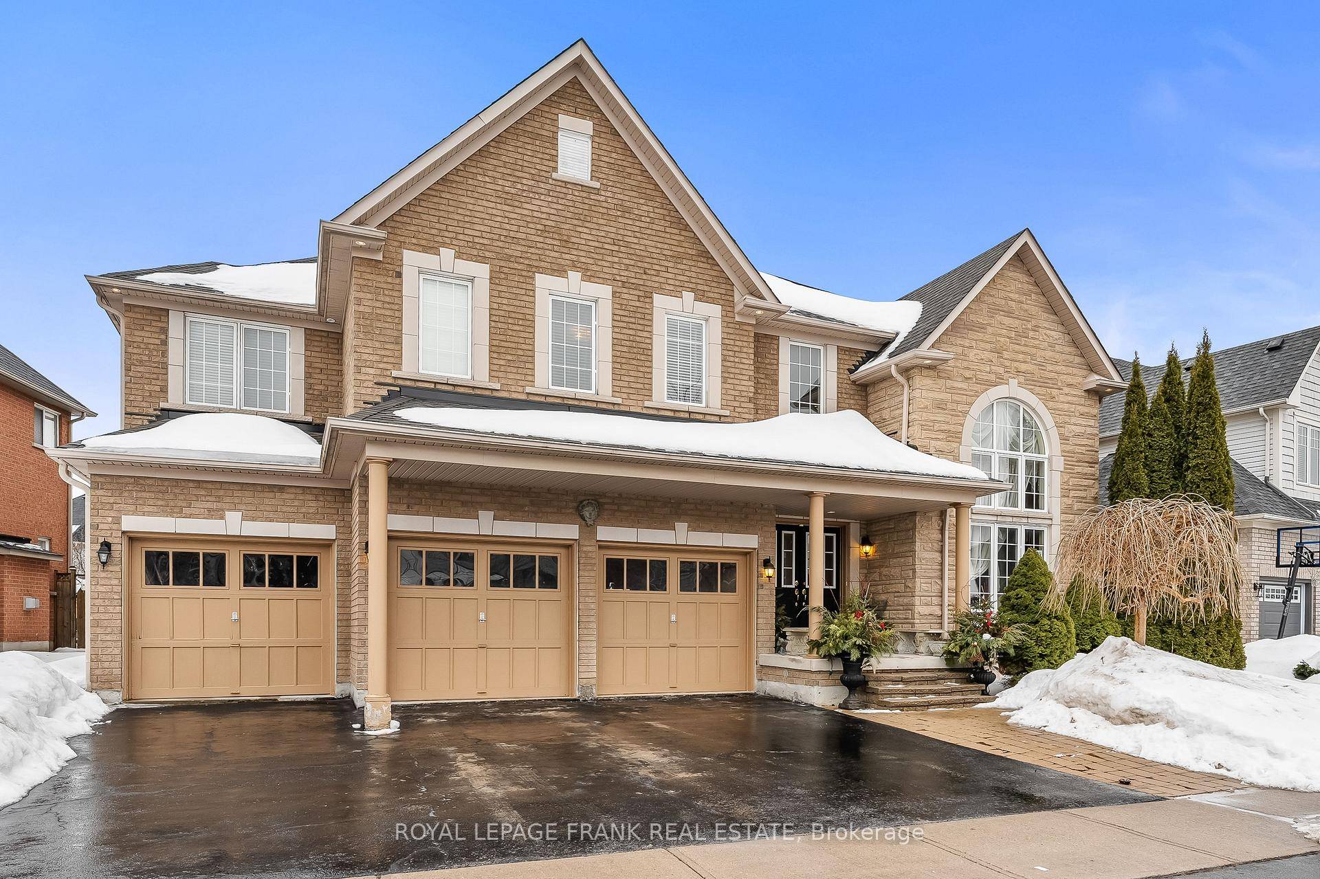 Welcome to this stunning 4 bedroom, 4 bathroom executive home situated on a premium 71 x 151 lot in one of Uxbridges most sought after neighborhoods.