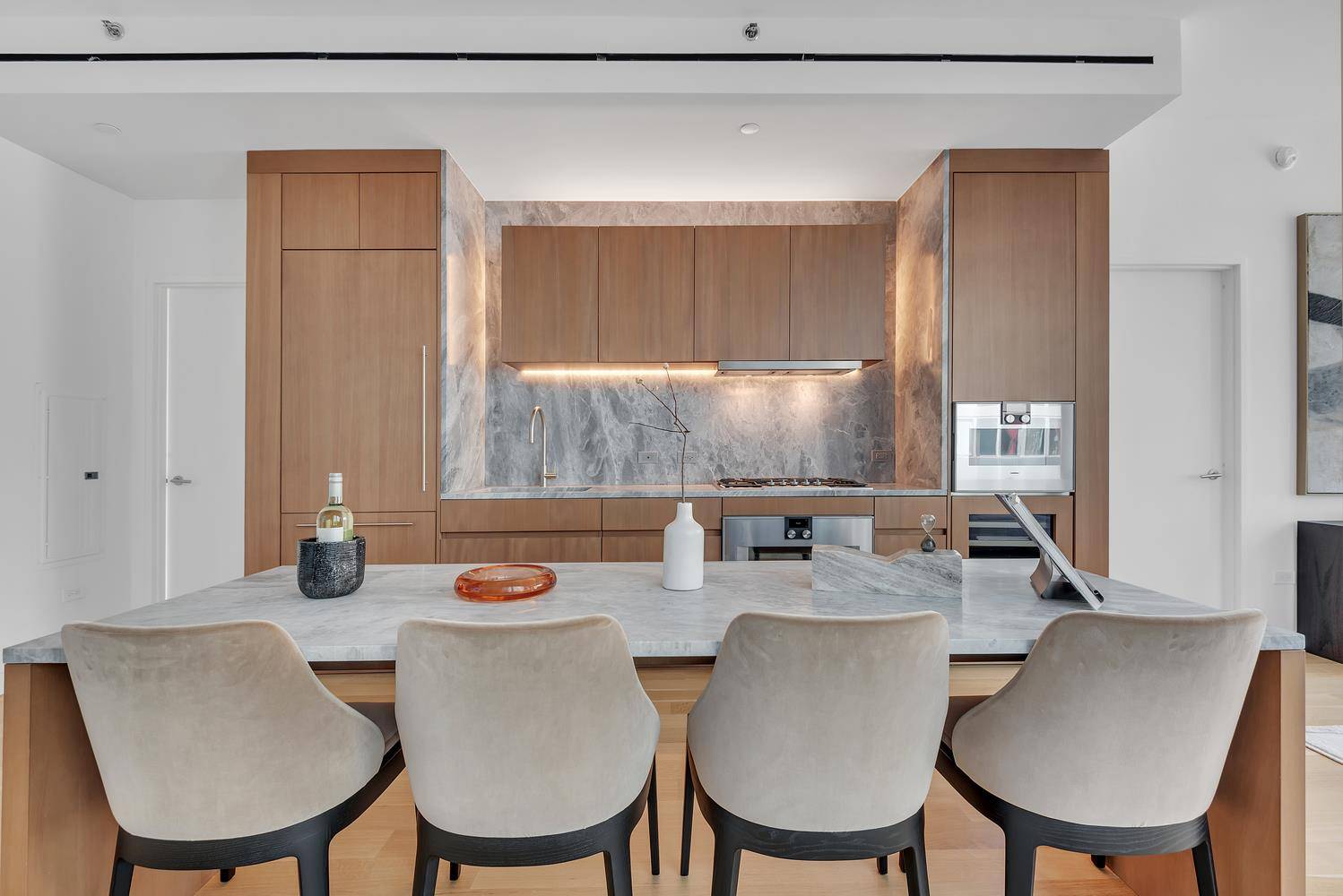 south West and north facing Corner two bedrooms with washer and dryer and two and half baths with wrapped around oversized windows provide ample sunlight from every directions.
