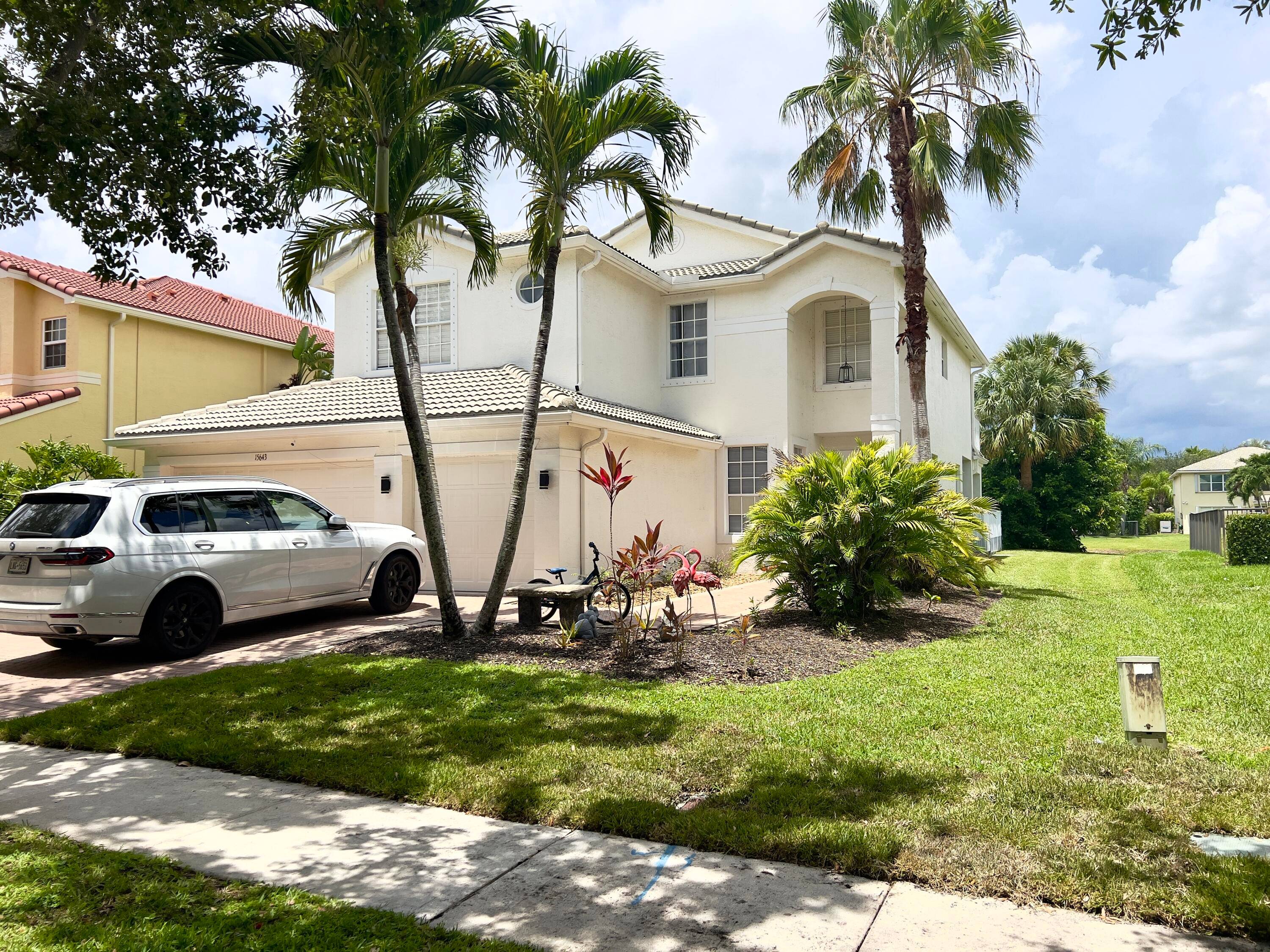 Stunning Home in Saturnia Isles !