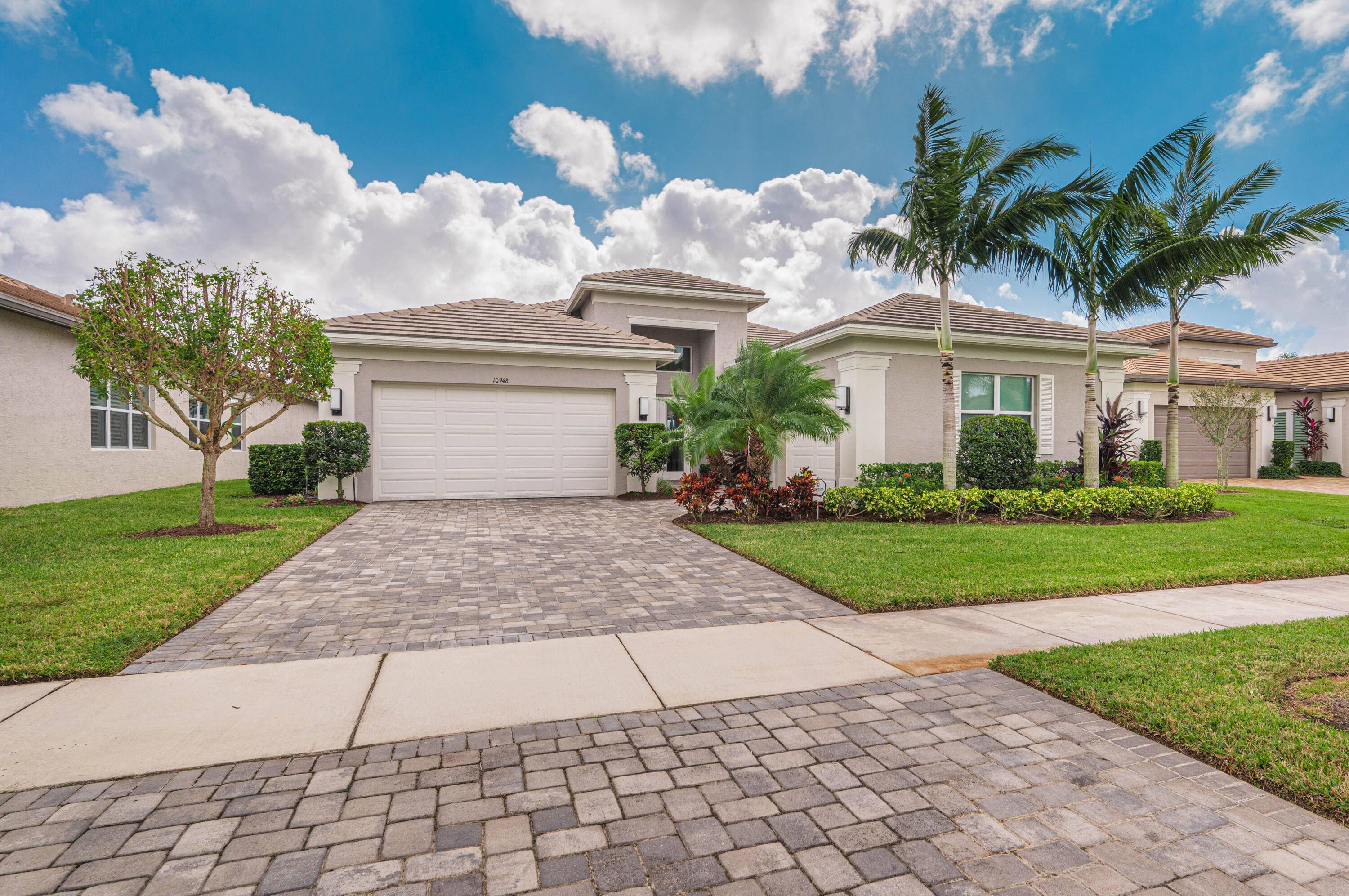 Welcome to Valencia Cay at Riverland's 55 Community, where you live a lifestyle not just a home.