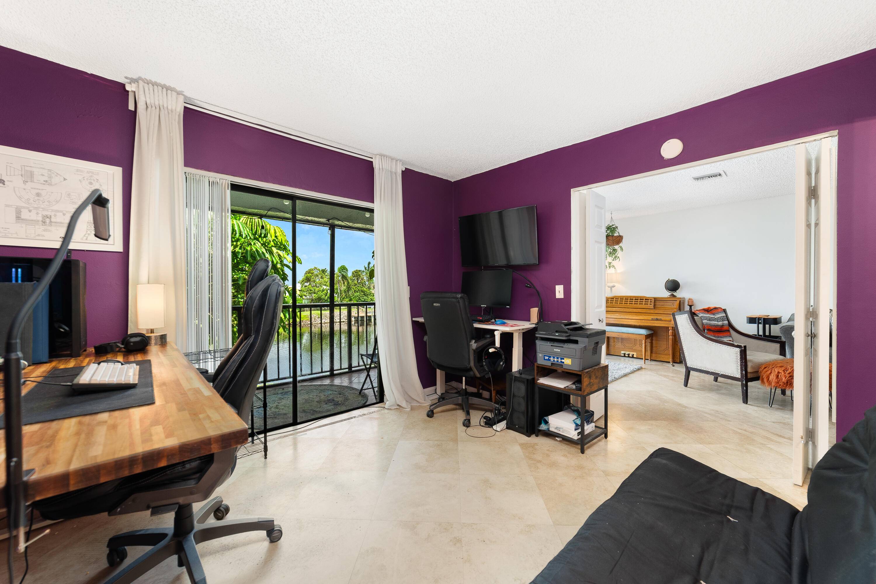 Welcome to this beautifully maintained 2 bed, 2 bath condo located in the desirable Point at Delray.