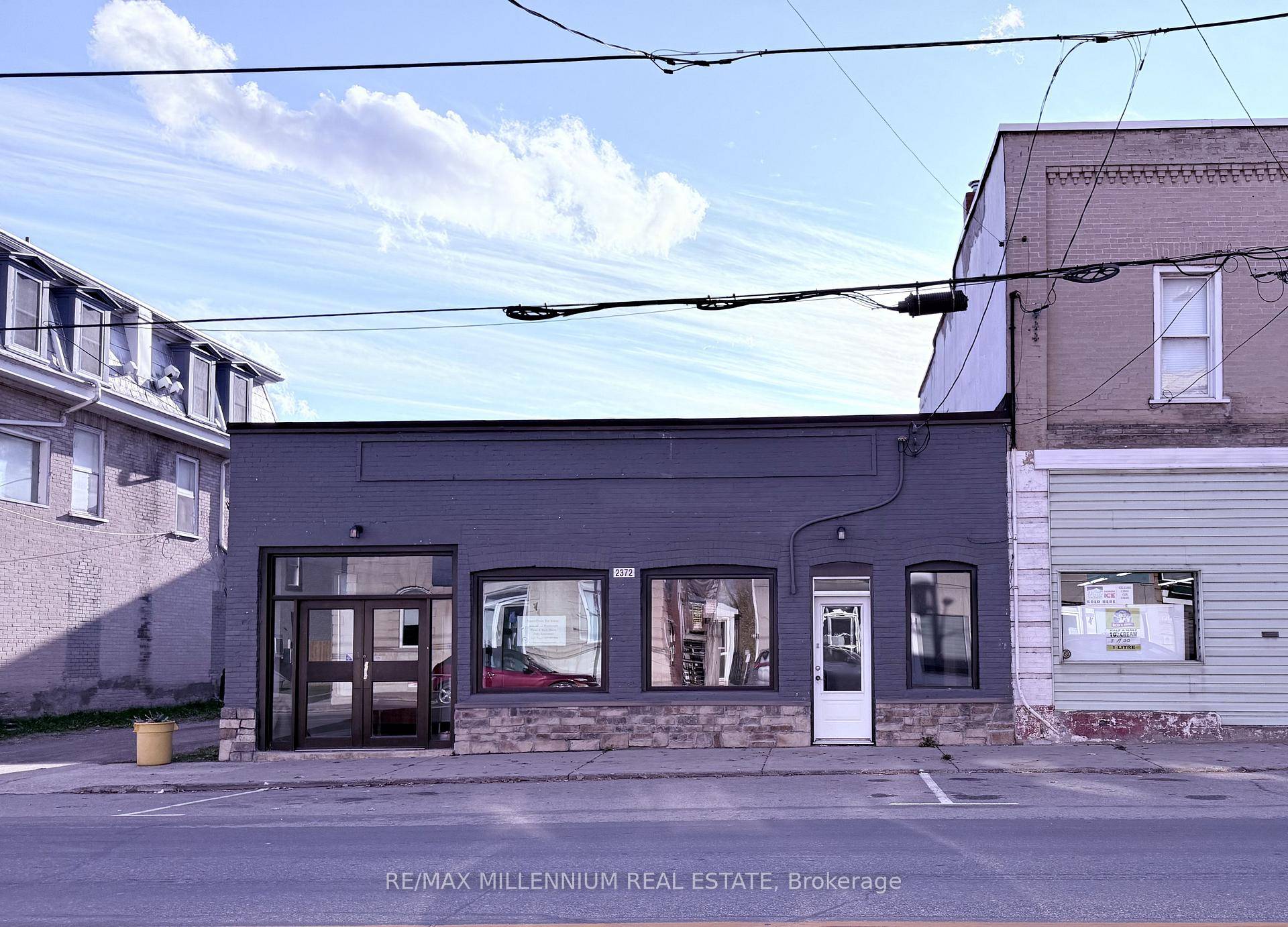 Excellent Investment and Owner User Opportunity in the growing community of Norwood !