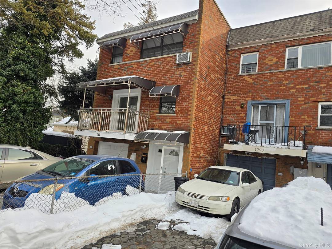 We Appreciate you're taking the time to look at our listing and we are looking forward to doing business with you.