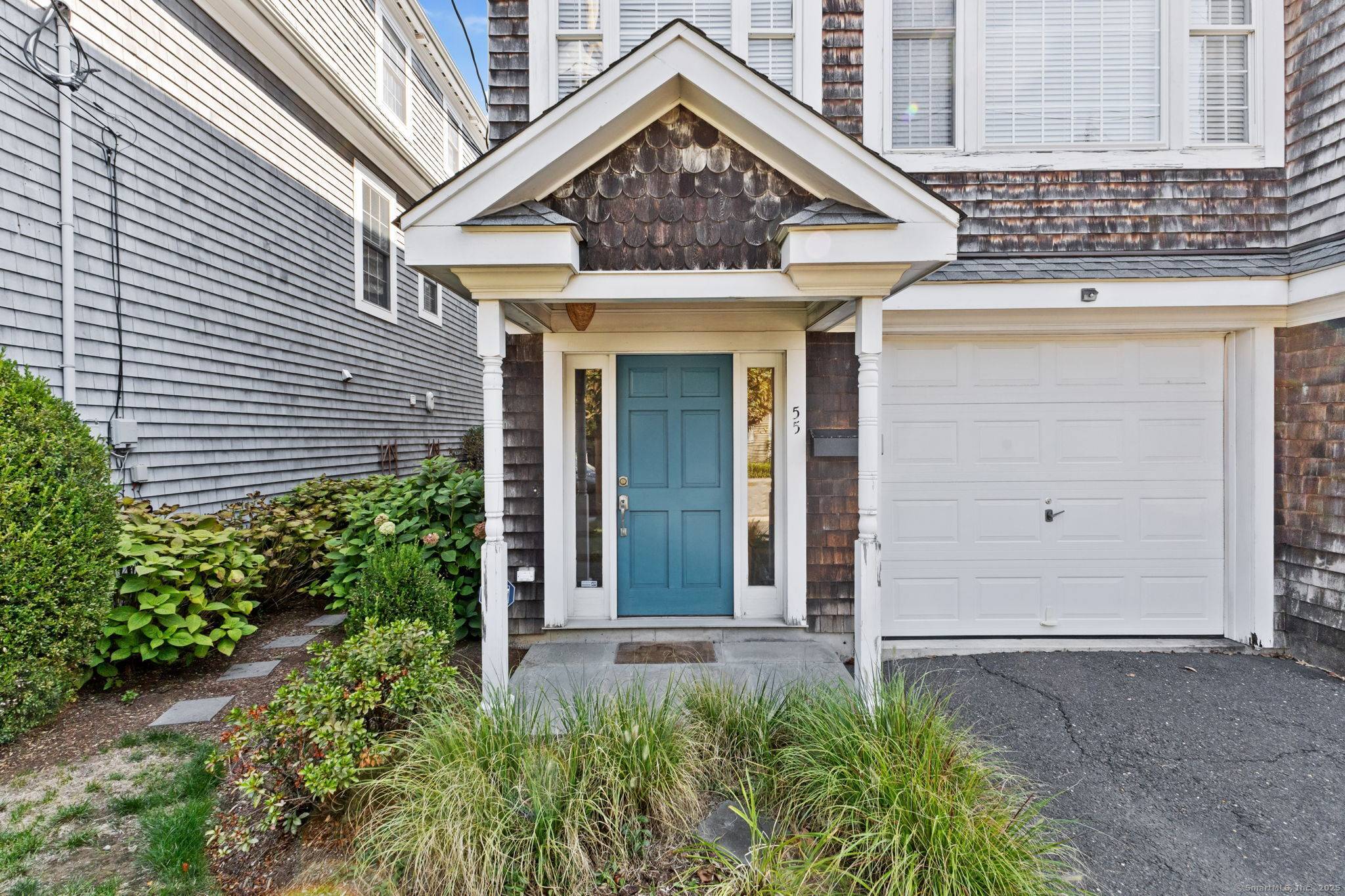 Tucked away in the heart of Fairfield Center you have found 55 Thorpe St.