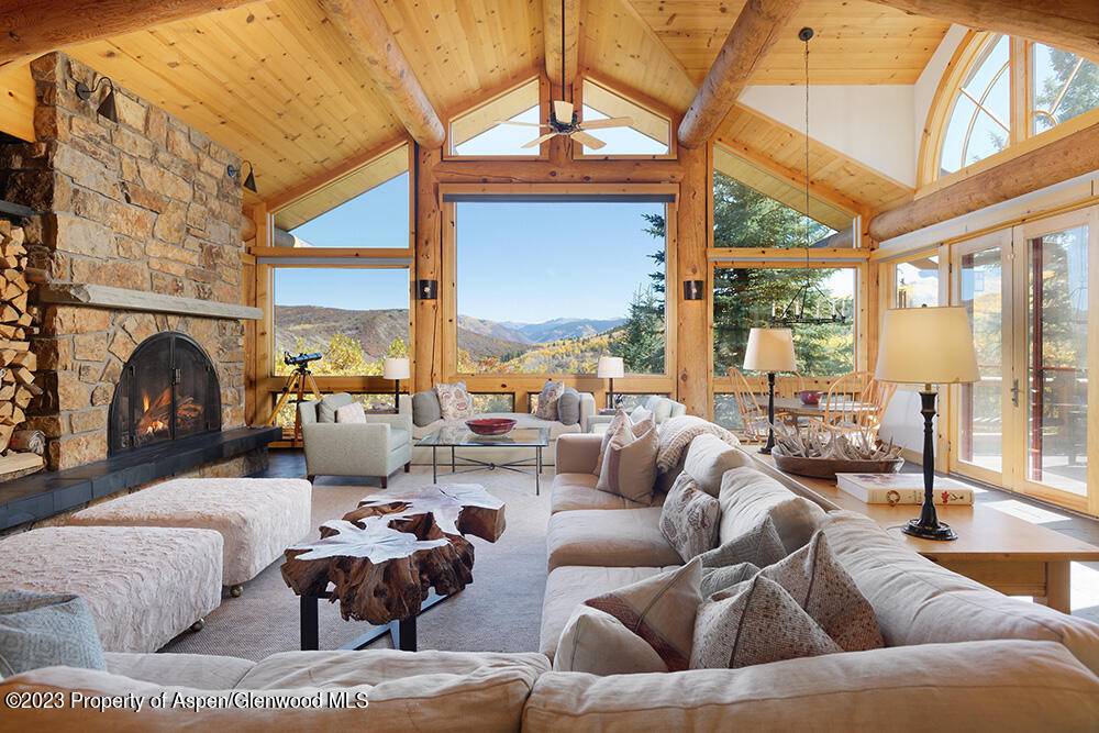 This recently updated home in Fox Run offers a serene and idyllic setting for the perfect mountain retreat.