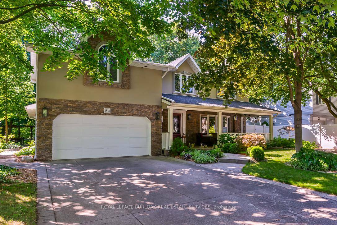 Nestled on a quiet crescent in the highly sought after Falgarwood neighbourhood, this rare property sits on a stunning 75x175 ft ravine lot w no rear neighbours, offering unmatched privacy ...