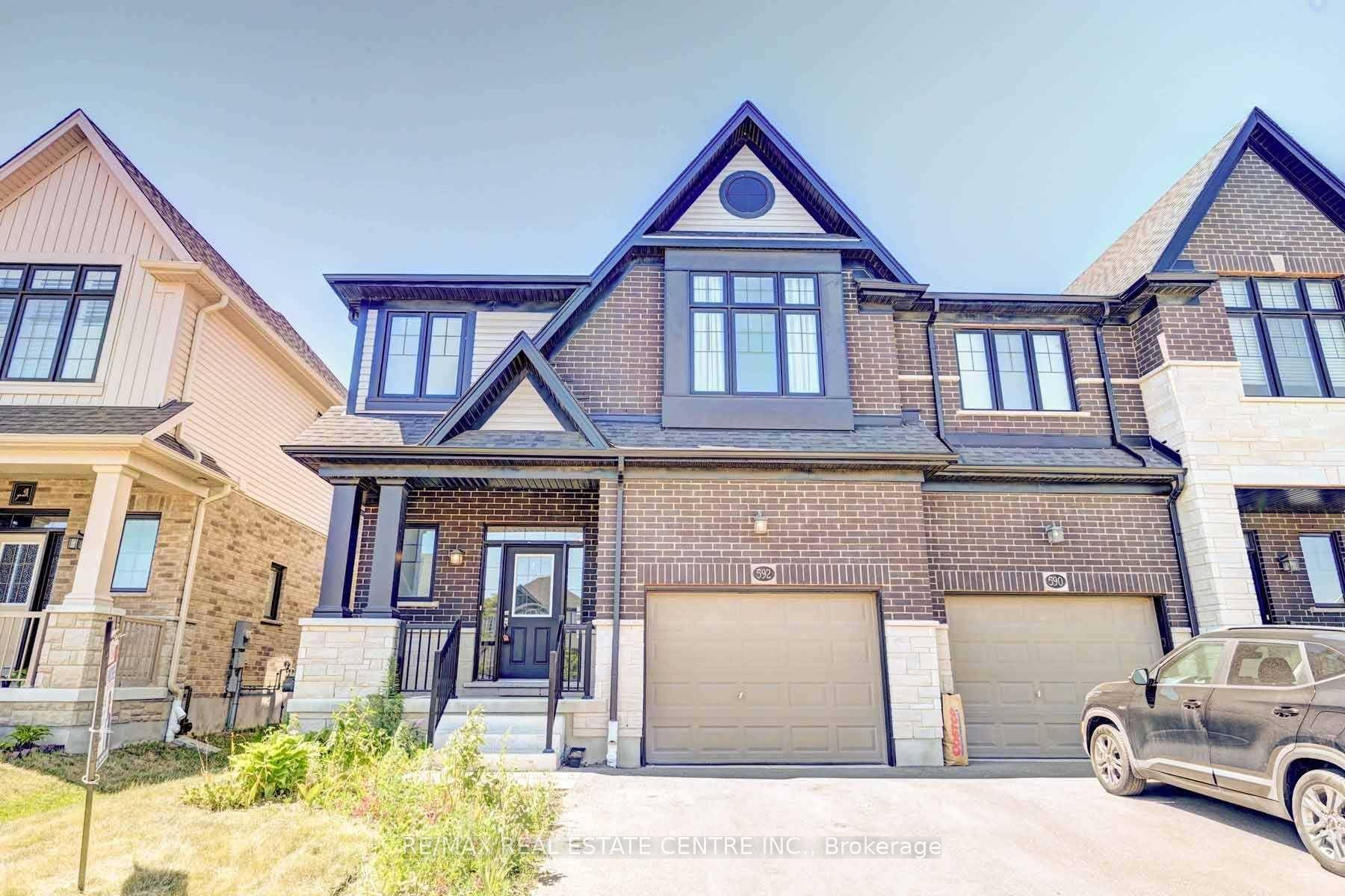 Beautiful 4 bedroom, 3 bathroom Townhome located in the highly sought after Doon South area.