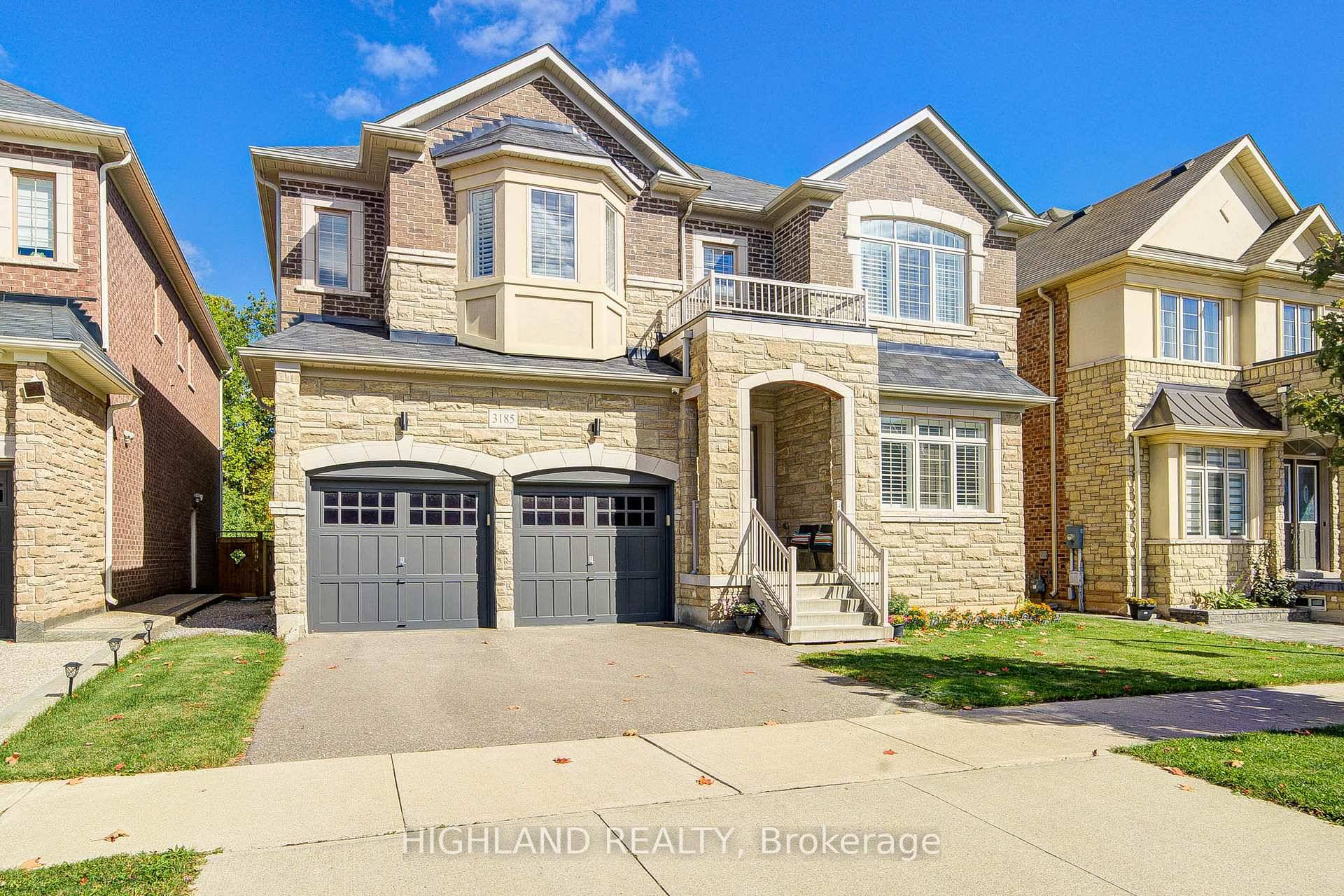 7 year new luxurious detached home backing onto a serene ravine on a premium 50x97 ft lot with nearly 4, 000 sq.