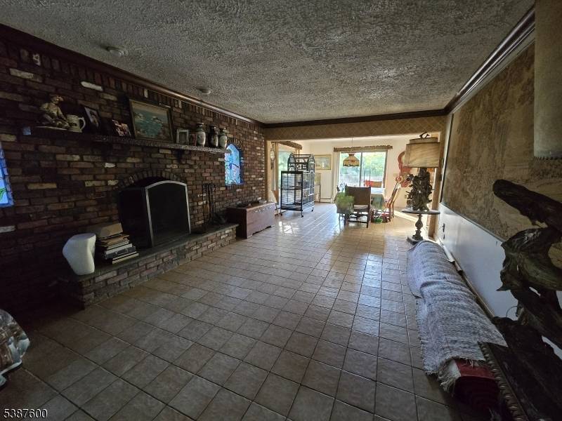 Patriots Trl Totowa Boro New Jersey Single-Family