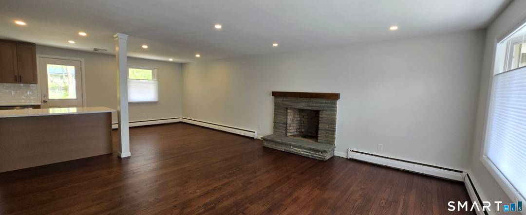 Fully remodeled 2, 042 sq.