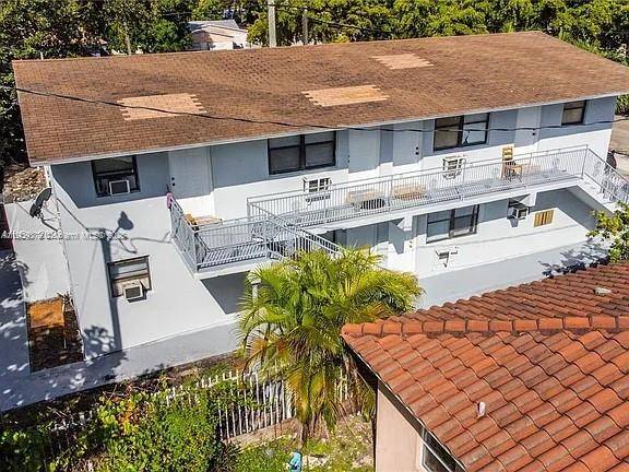 Discover this immaculate investment opportunity in the heart of Miami !