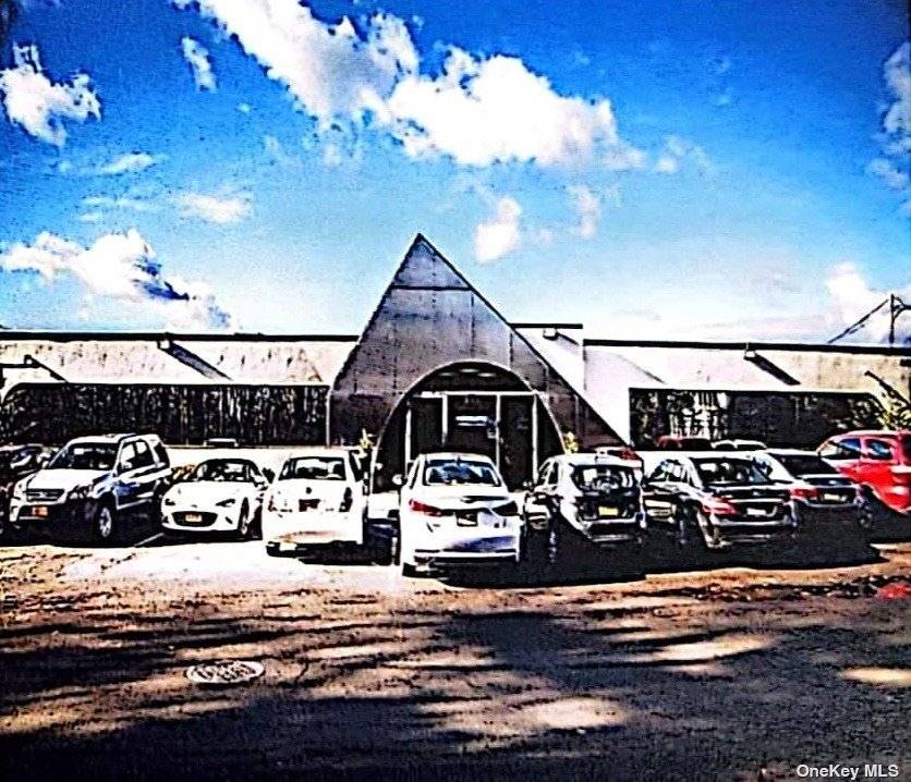 Exceptional commercial property for sale !